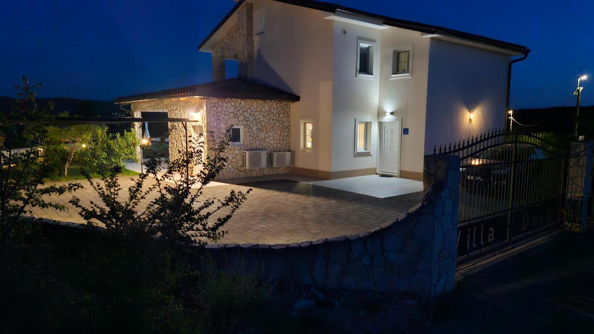 Villa Dora Suzan Εξωτερικό φωτογραφία